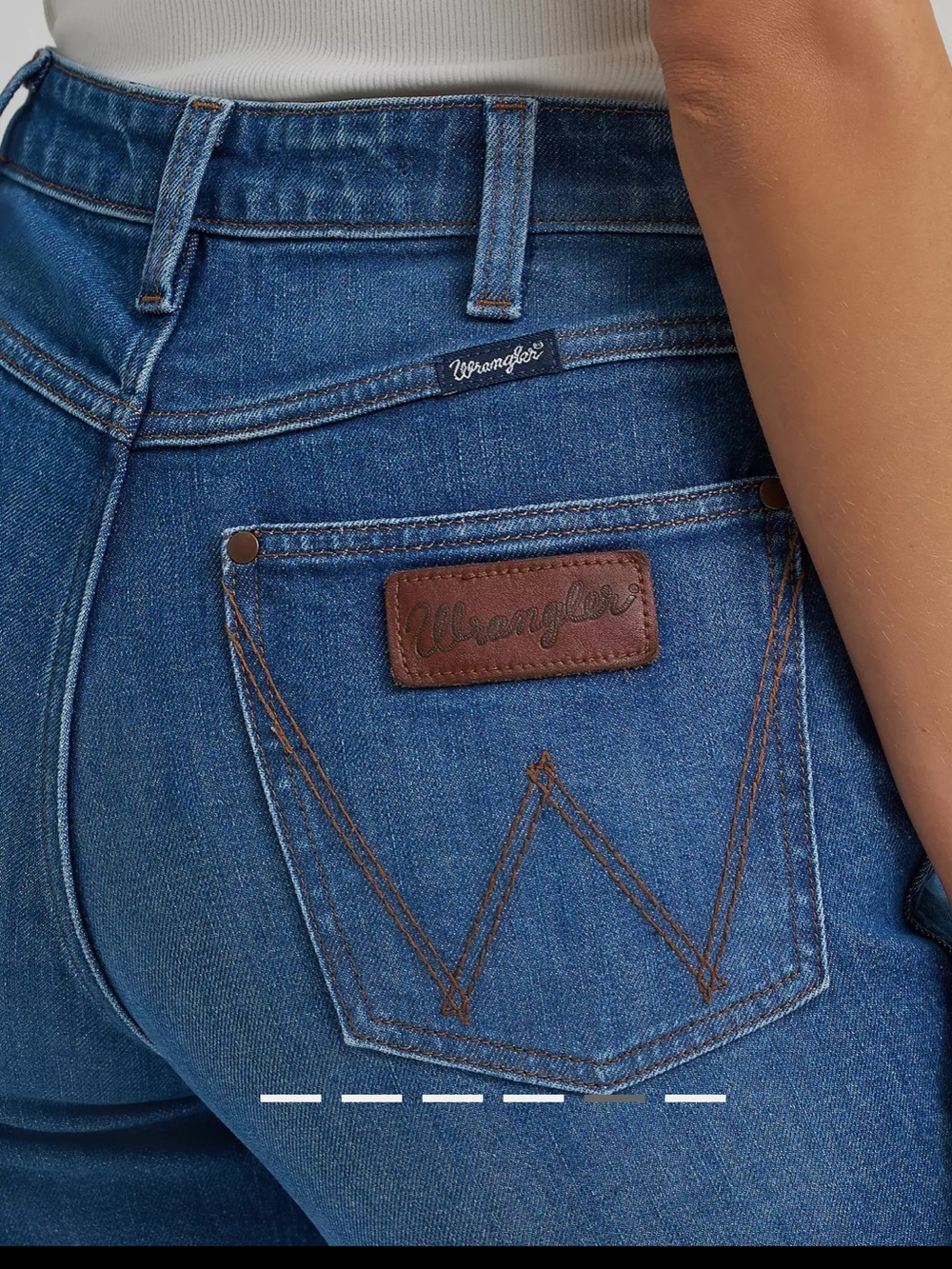 Women’s Wrangler Retro Bailey Jean 30 x 32 NWT - Picture 3 of 8